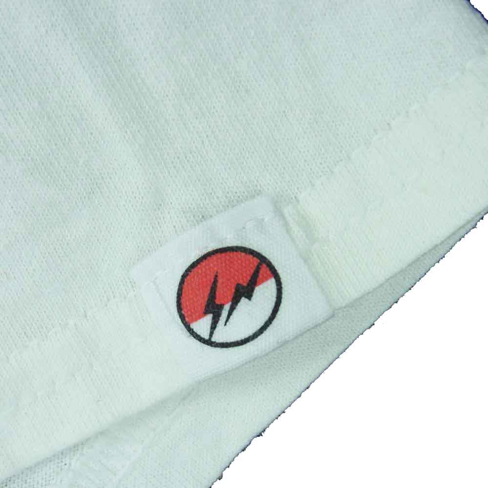 FRAGMENT DESIGN フラグメントデザイン Pokemon ポケモン THUNDERBOLT PROJECT サンダーボルト プロジェクト ピカチュウ 半袖 Tシャツ ホワイト系 M【中古】