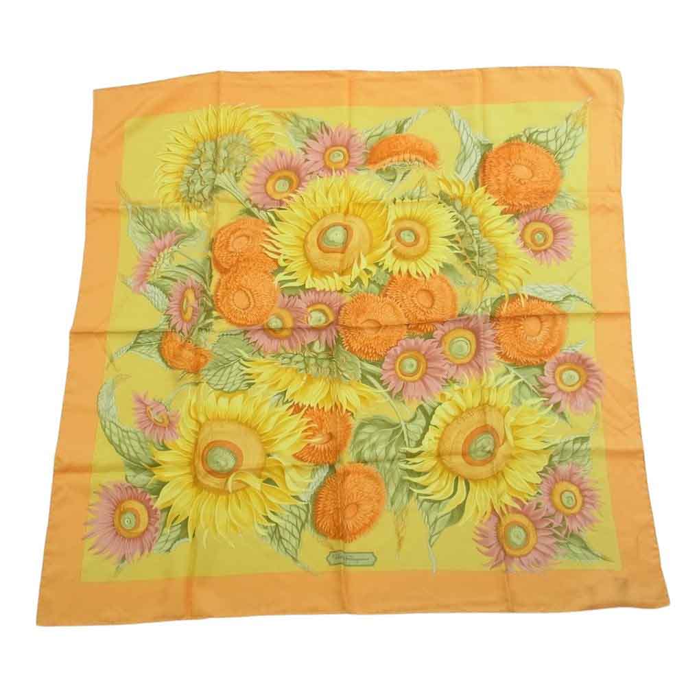 未使用品　サルヴァトーレ　フェラガモ スカーフ　シルク100% ひまわり Salvatore Ferragamo サルヴァトーレフェラガモ イタリア製 シルク100