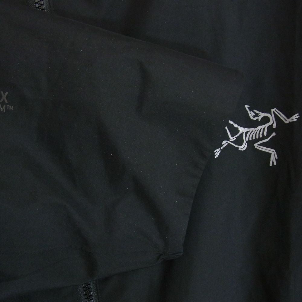 ARC'TERYX アークテリクス 2023年モデル SOLANO JACKET M GORE-TEX INFINIUM ソラノ スタンドカラー フルジップ ジャケット ブラック系 XL【美品】【中古】