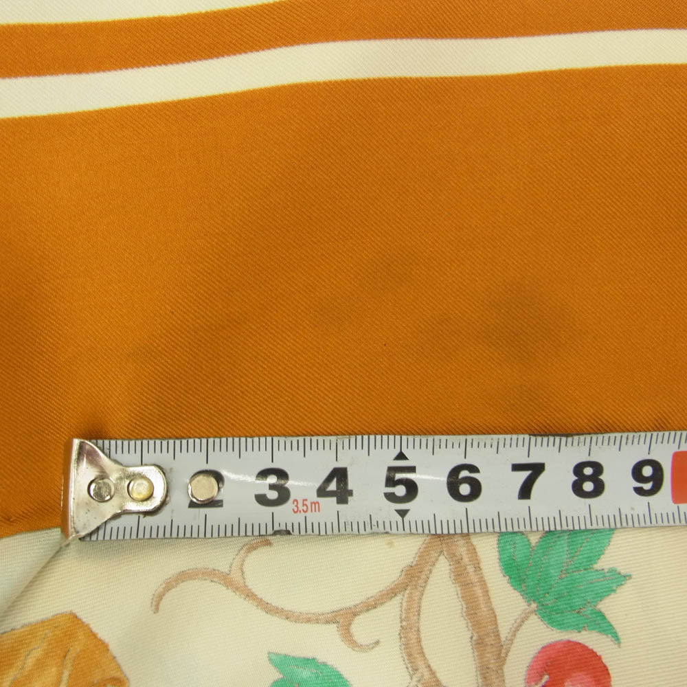 GUCCI グッチ シルク100% 犬 鹿 猪 果物 樹木 スカーフ マルチカラー系【中古】
