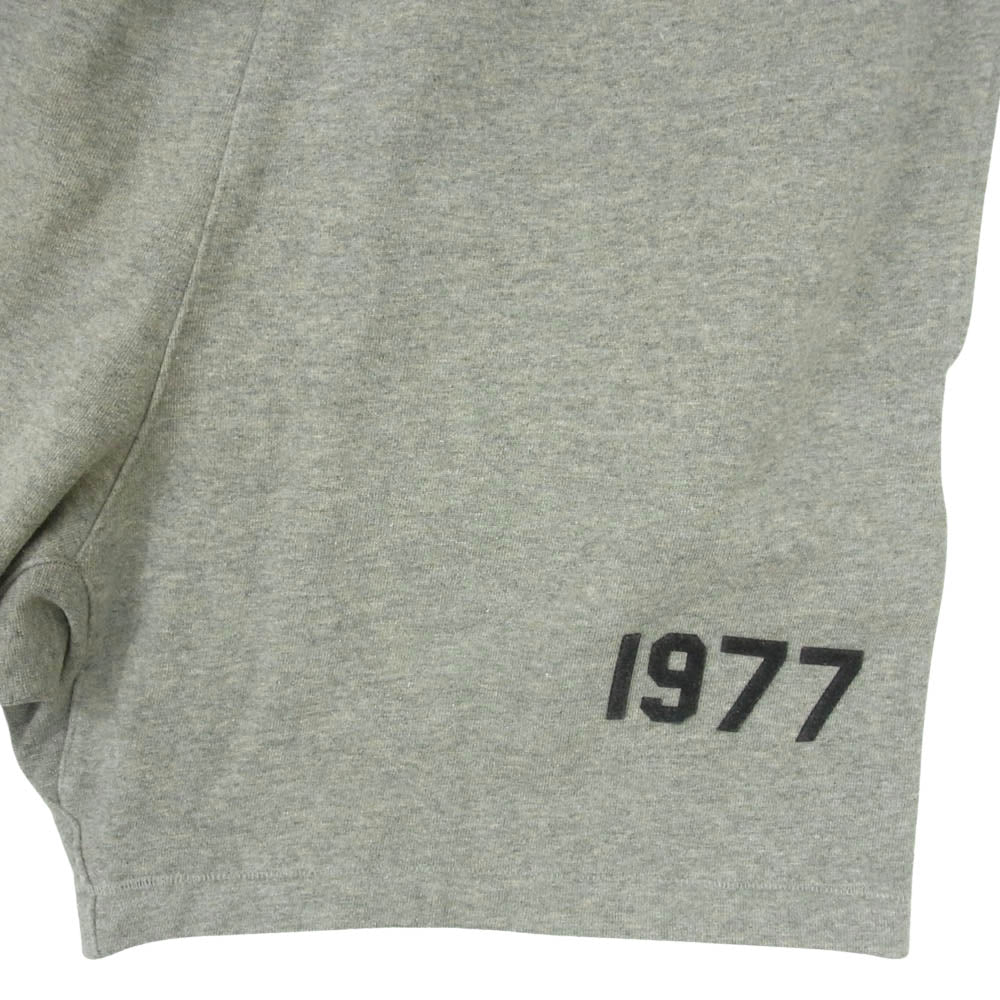FEAR OF GOD フィアオブゴッド FOG ESSENTIALS エッセンシャルズ FLEECE RELAXED ハーフパンツ グレー系 S【中古】