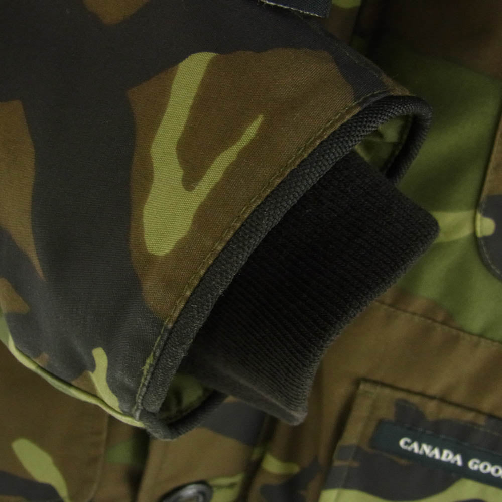 CANADA GOOSE カナダグース 2301JM 国内正規品 グリフィンインターナショナル RUSSELL PARKA ラッセル パーカ ダウン ジャケット カモ 迷彩 L カーキ系 L【中古】