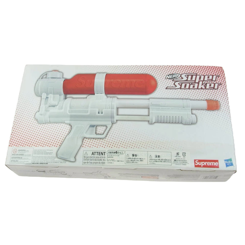 Supreme Super Soaker 50 Water Blaster水鉄砲 Supreme Super Soaker 50 Water Blaster Keychain - White