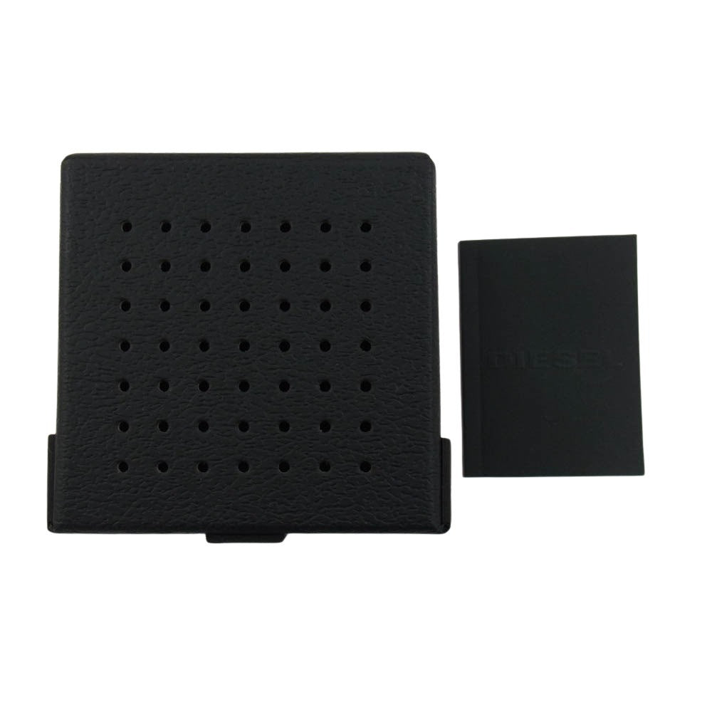 DIESEL ディーゼル DZ-4634 MEGA CHIEF メガ チーフ 51mm クオーツ アナログ デジタル アナデジ 腕時計 ウォッチ ブラック シリコン ブラック系 ゴールド系【中古】