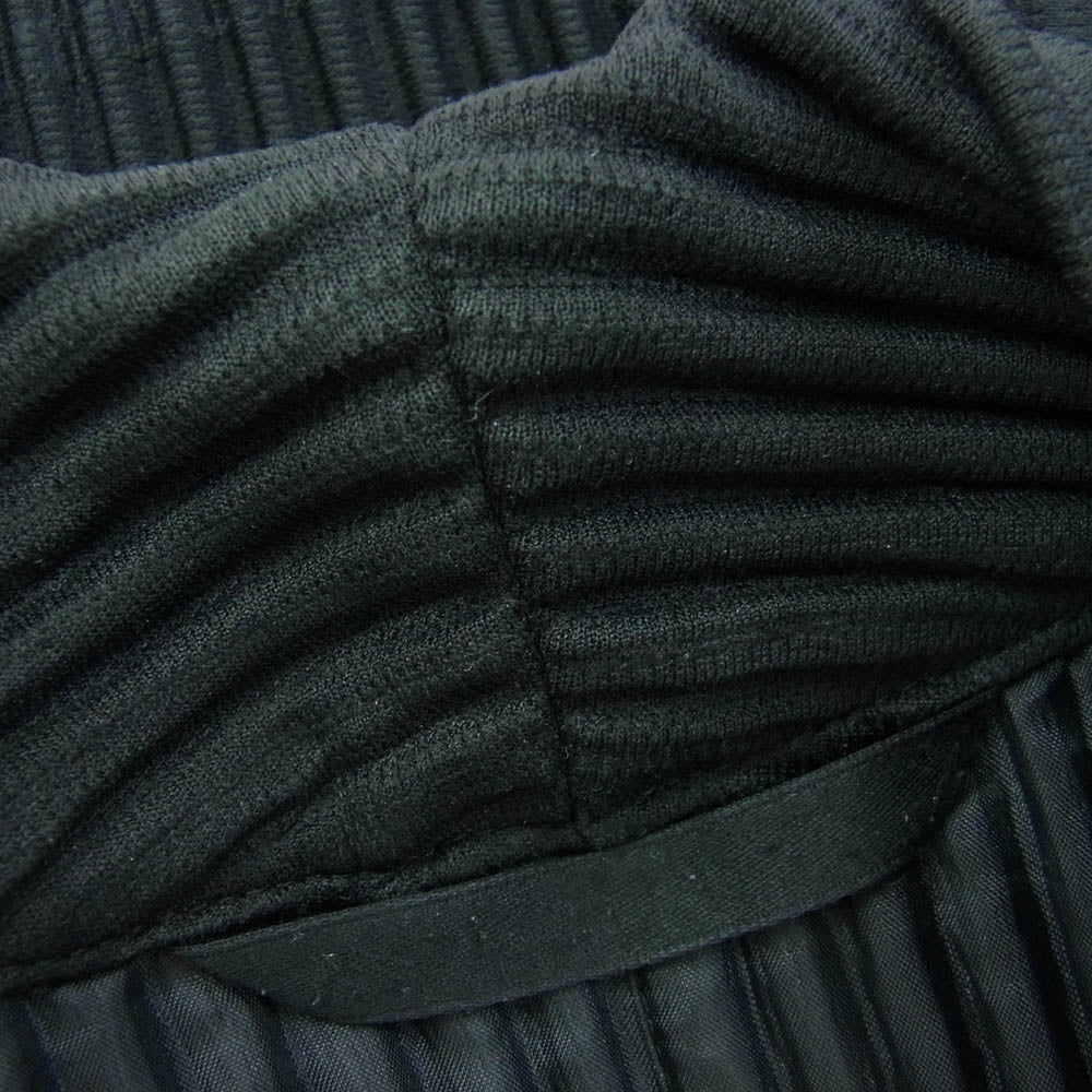 HOMME PLISSE ISSEY MIYAKE オム プリッセ イッセイミヤケ HP55JD201 プリーツ加工 2B テーラード ジャケット ブラック系【中古】