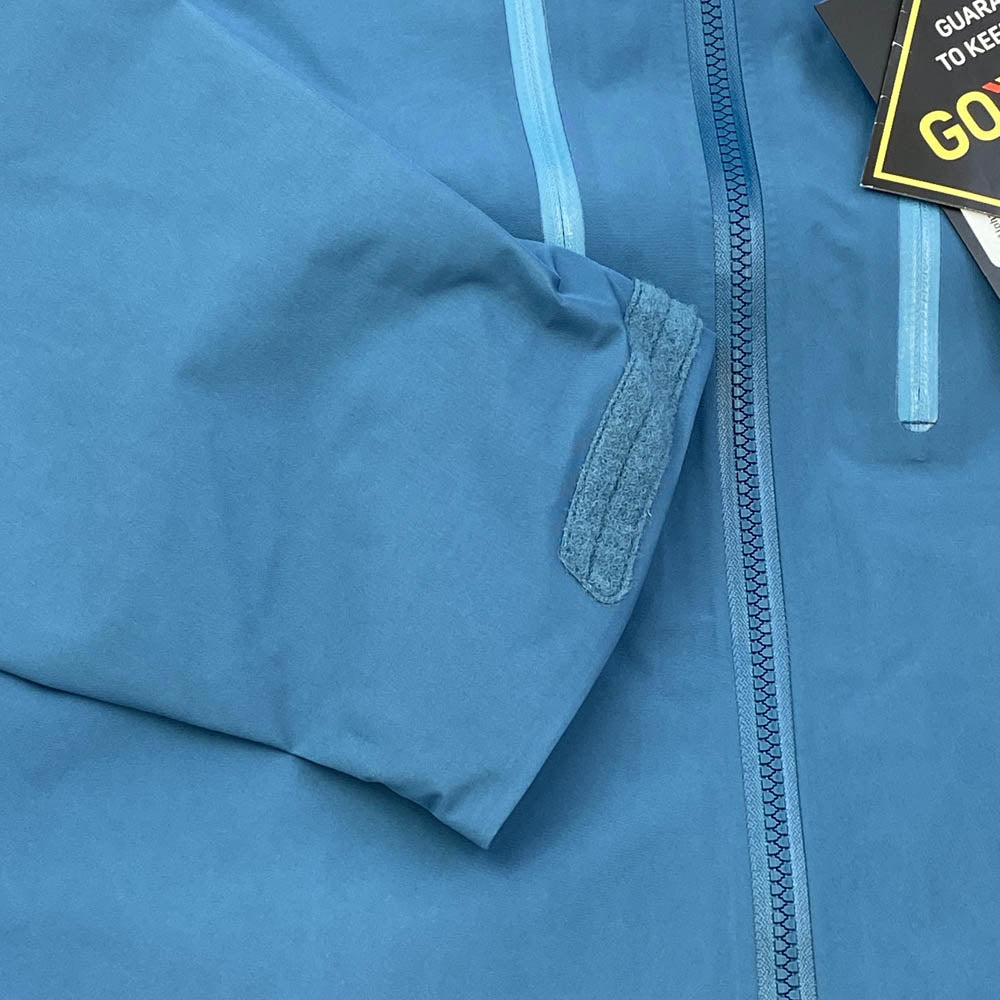 ARC'TERYX アークテリクス X000004714 Alpha SV Jacket GORE-TEX アルファ SV ジャケット ゴアテックス SERENE ブルー系 XL【新古品】【未使用】【中古】