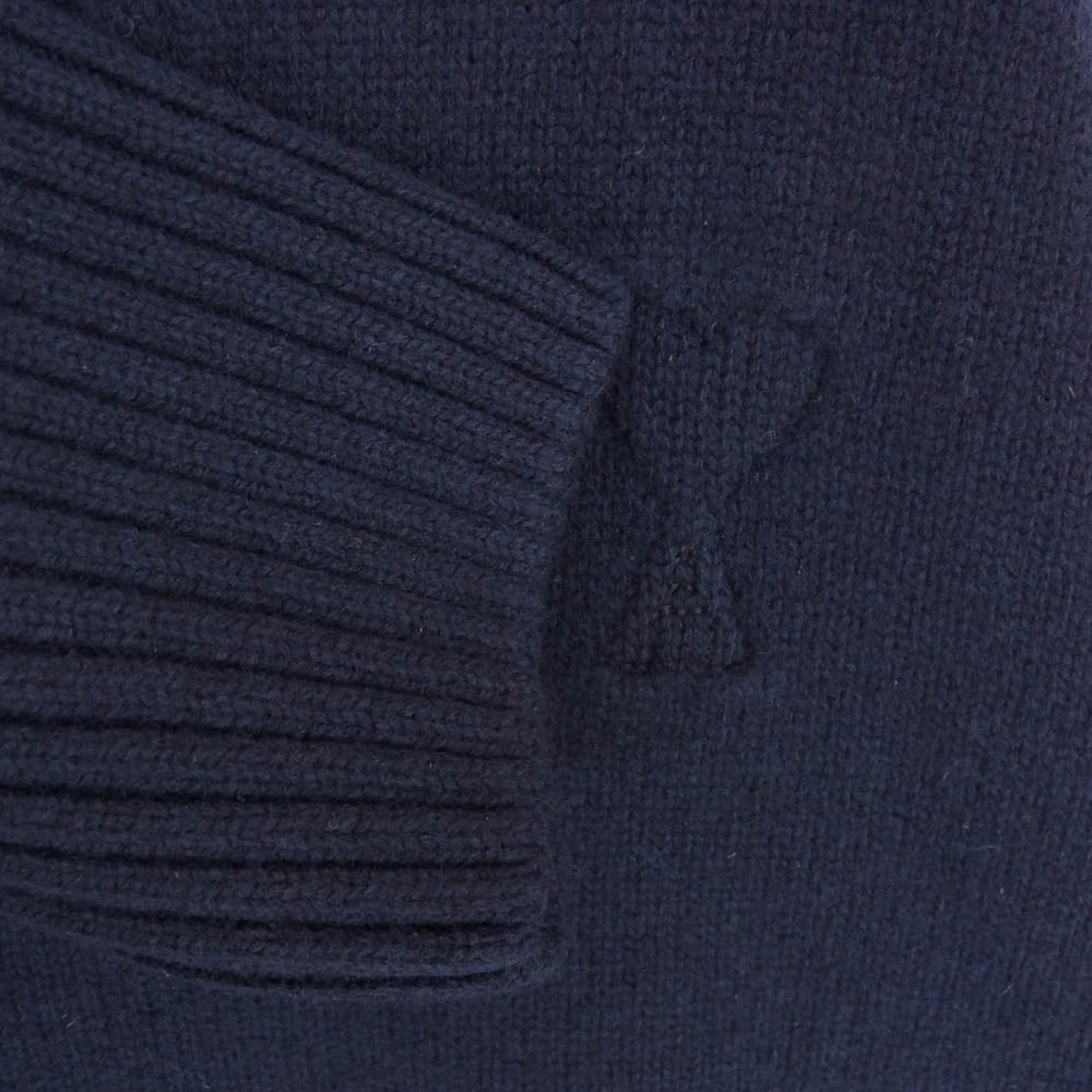 AMI PARIS アミパリス UKS244.KN0028 EMBOSSED AMI DE COEUR V NECK SWEATER エンボスロゴ Vネック ニット セーター ネイビー系 XL【中古】