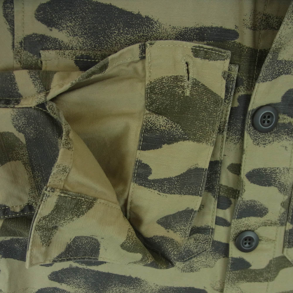 AVIREX アヴィレックス 6165100 カモ柄 ミリタリー 長袖 シャツ ジャケット コットン 中国製 カーキ系 M【中古】