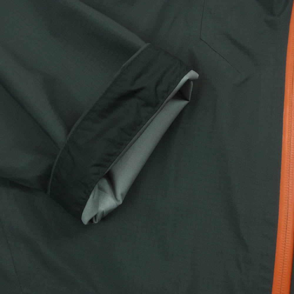 patagonia パタゴニア 24aw STY85415FA24 Granite Crest Rain Jacket グラニット クレスト レインジャケット マウンテン パーカー グレー系 M【中古】