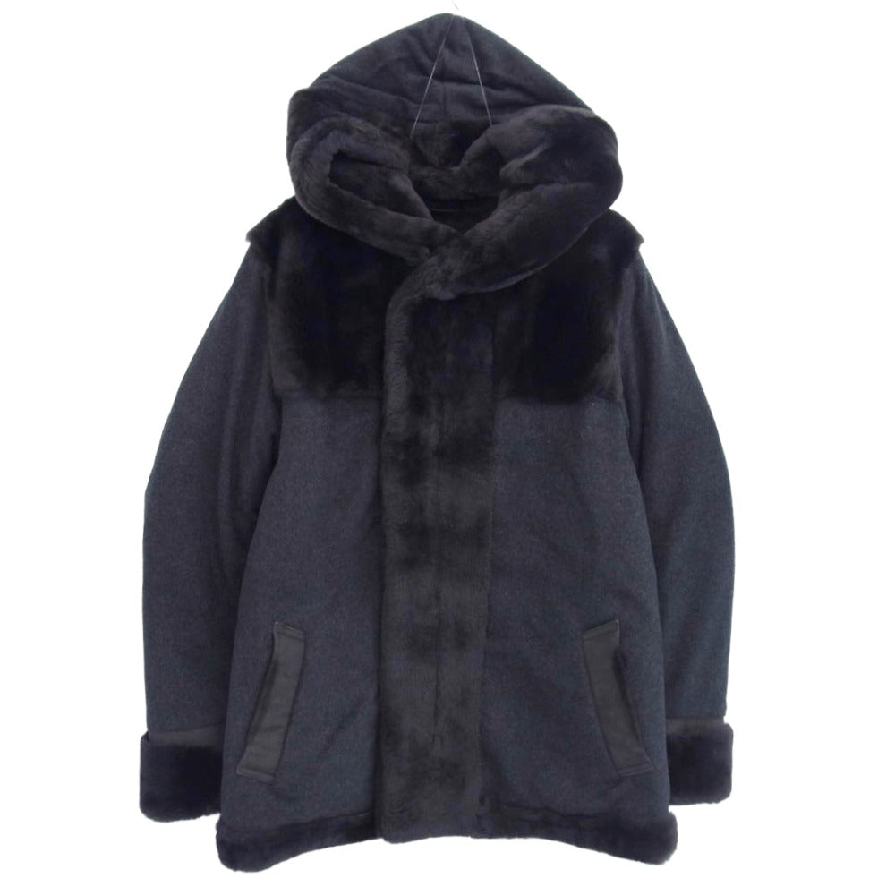 ウノピゥウノウグァーレトレ ｘEMMETI エンメティ【美品/23AW】MRC146 MOUTON WRAPHOODED COAT ムートン/カシミヤ混ウール切替 VI 1piu1uguale3 ウノピュウノウグァーレトレ MRC146 LAB049 EMMETI