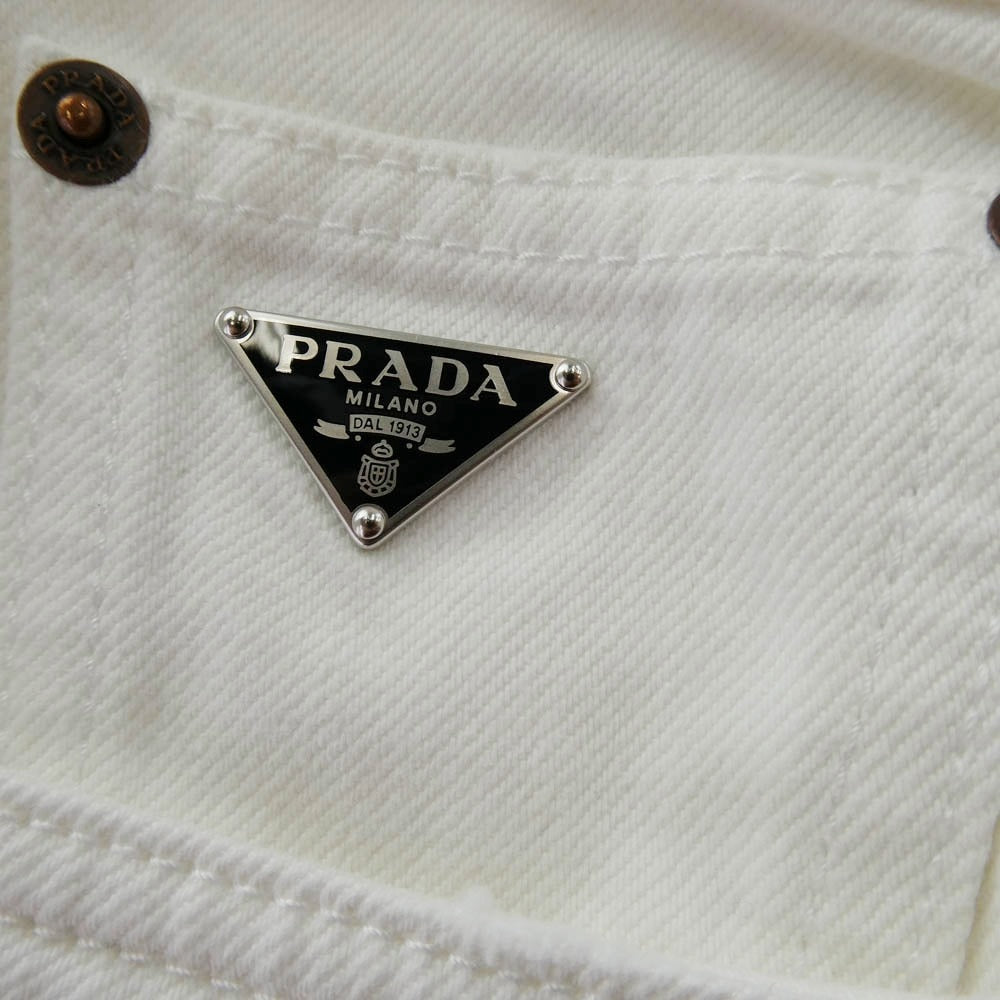 PRADA プラダ GFP497 S231 12PA 三角ロゴプレート付き ホワイトデニムパンツ ホワイト系 25【中古】