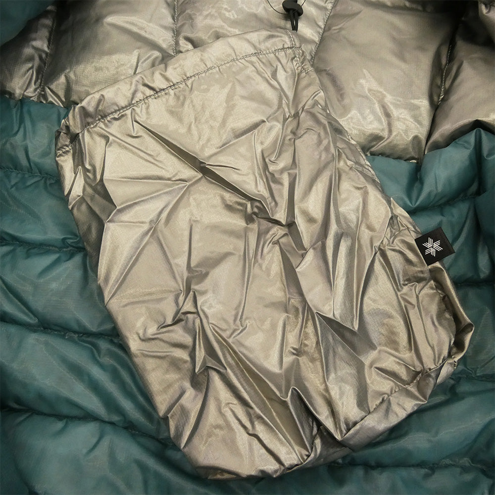 Goldwin ゴールドウィン GM25303 1000FP Sputtering Hooded Down Jacket フィルパワー スパッタリング フーデッド ダウンジャケット MOSS AGATE 4 モスアゲート XL【新古品】【未使用】【中古】