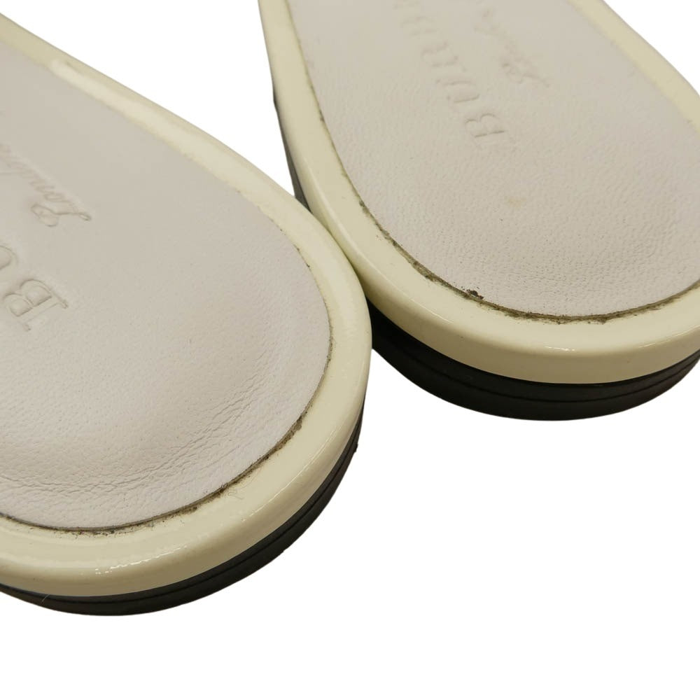 BURBERRY バーバリー チェーン パテントレザー ミュール サンダル オフホワイト系 36【中古】