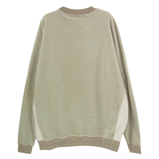 1piu1uguale3 ウノピュウノウグァーレトレ SK040 KN01 折り鶴刺繍 ベロア クルーネック スウェット カーキ系 IV【中古】