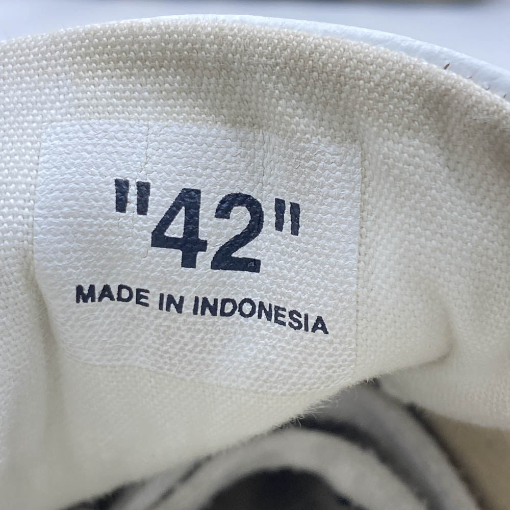 OFF-WHITE オフホワイト VULCANIZED LOW バルカナイズ ロー カット スニーカー ホワイト系 ブラック系 42【中古】