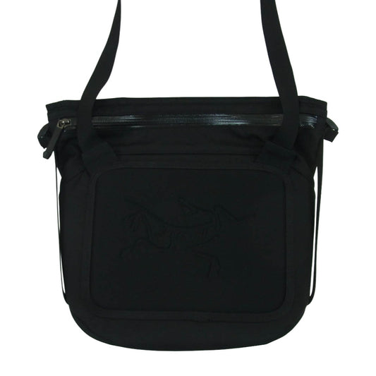 ARC'TERYX アークテリクス 24019 ARRO 8 SHOULDER BAG アロー8 ショルダー バッグ ベトナム製 ブラック系【中古】