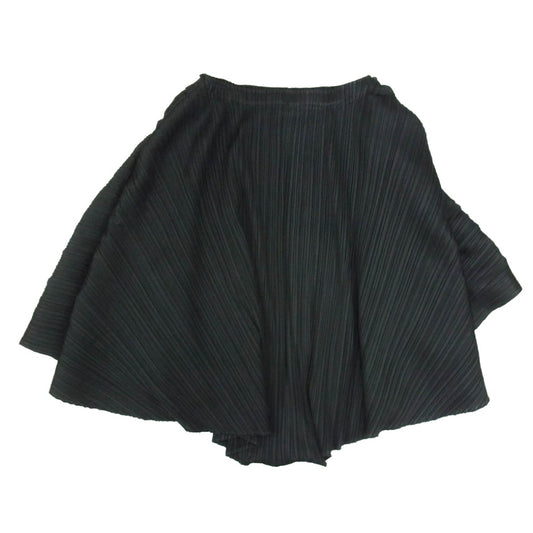 PLEATS PLEASE プリーツプリーズ イッセイミヤケ PP23-JF511 プリーツ加工 総柄 ボリューム ハーフ パンツ キュロット ブラック系 1【中古】