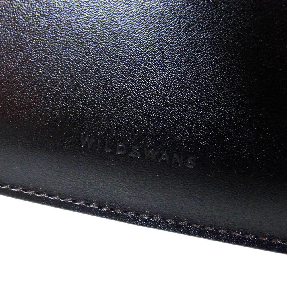 WILDSWANS ワイルドスワンズ MINAS (LL) SADDLE PULL UP + HANDSTRAP ミナス サドルプルアップレザー ハンドストラップ付き マルチケース ポーチ ブラック系【美品】【中古】