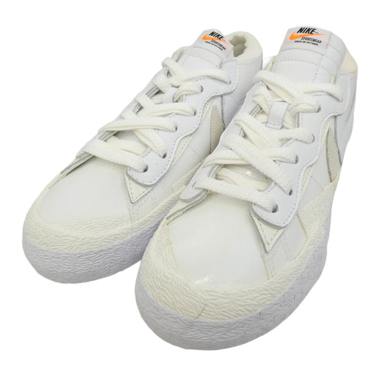 NIKE ナイキ Sacai サカイ DM6443-100 Blazer Low White Patent Leather ブレーザー ロー パテント スニーカー ホワイト系 オフホワイト系 27.5cm【極上美品】【中古】