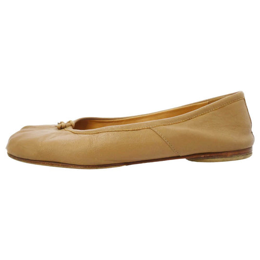 MAISON MARGIELA メゾンマルジェラ 22AW S58WZ0042 TABI 足袋 タビバレエ フラット シューズ ライトブラウン系 24.5cm【中古】