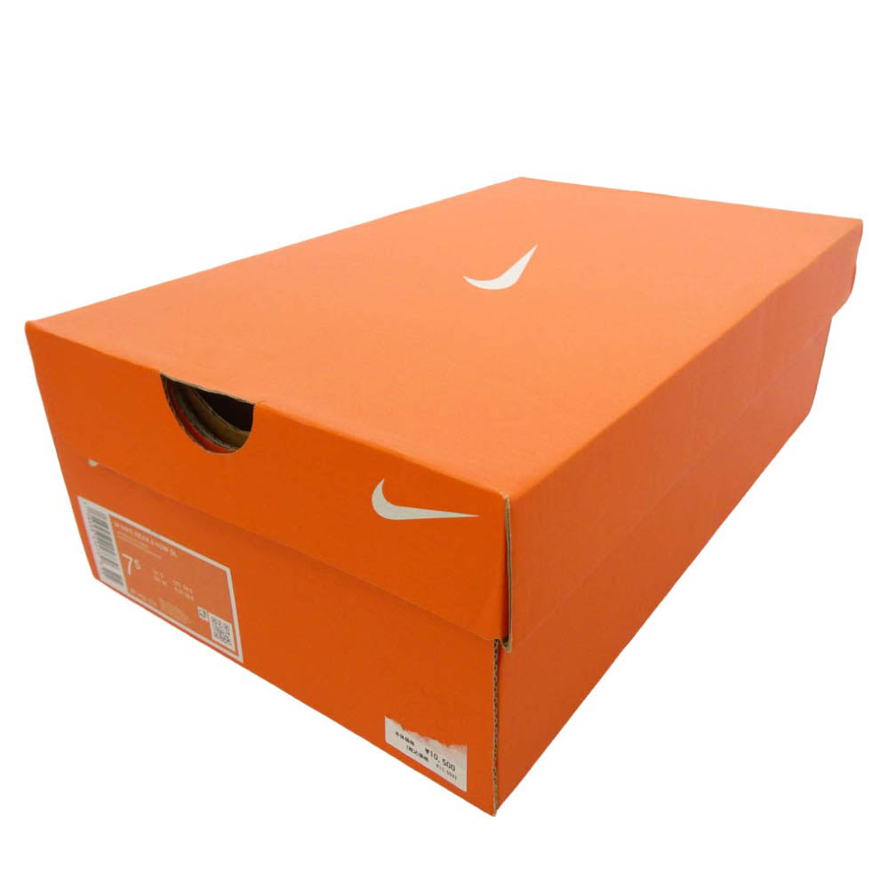 NIKE ナイキ IR1458-104 W REAX 8 NSW SL ウィメンズ リアックス ローカットスニーカー ベージュ系 ゴールド系 24.5cm【新古品】【未使用】【中古】