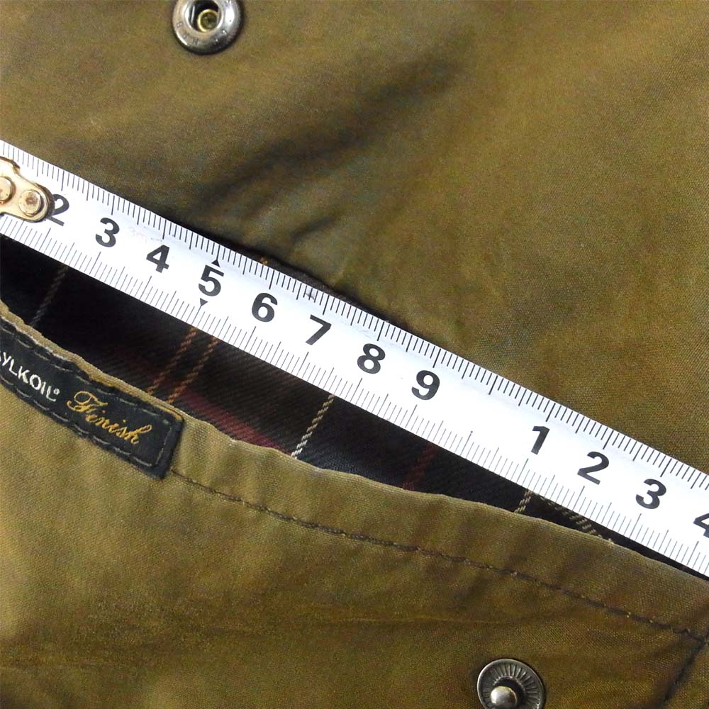 Barbour バブアー CLASSIC BEAUFORT クラシック ビューフォート オイルド ジャケット カーキ系 表記無し【中古】