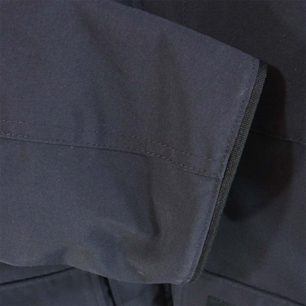 CANADA GOOSE カナダグース 4078JM 国内正規品 KAMLOOPS カムループス ダウン ジャケット ネイビー系 L【中古】