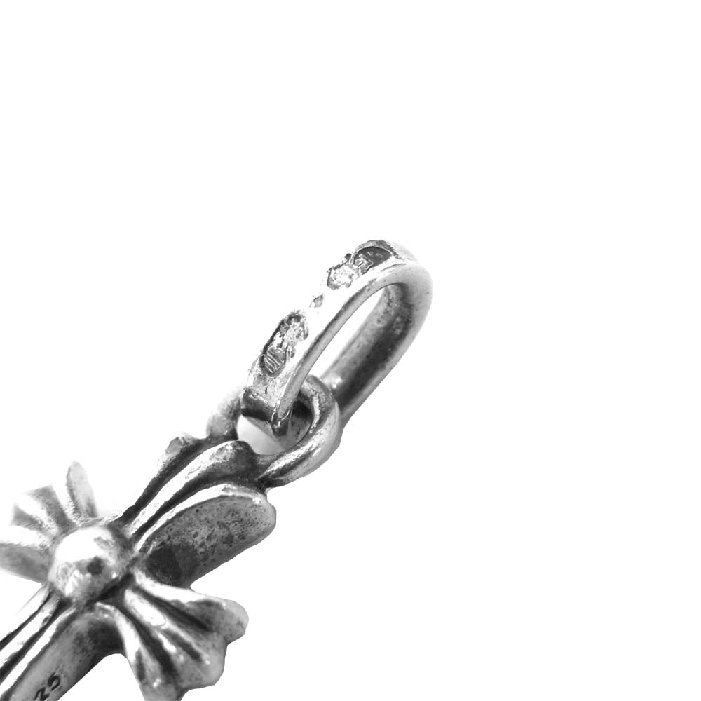 CHROME HEARTS クロムハーツ(原本無) ベイビーファット クロス パヴェダイヤ ペンダントトップ シルバー系【中古】