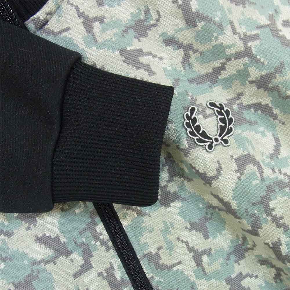FRED PERRY フレッドペリー デジタル カモ トラック ジャージ ジャケット ブラック×グリーン系 XS【中古】