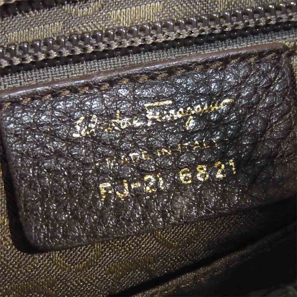 Salvatore Ferragamo サルヴァトーレフェラガモ FJ-21 6821 ガンチーニ スエード ワンショルダー バッグ ダークブラウン系【中古】