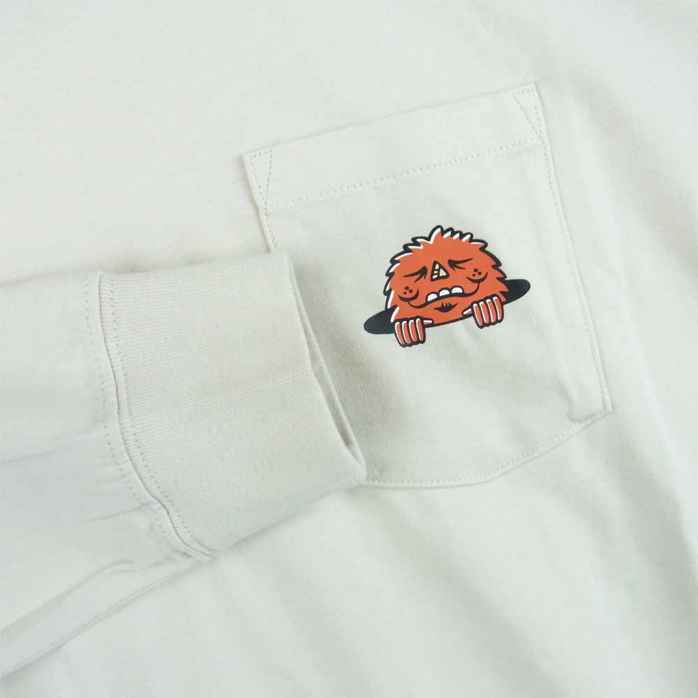 NIKE ナイキ CZ6176-104 ロングスリーブ ポケット スケート プリント 長袖 Tシャツ オフホワイト系 S【新古品】【未使用】【中古】