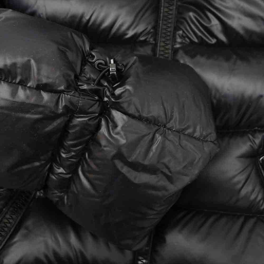 MONCLER モンクレール CHANTILLY フード付き ショート ダウンジャケット ブラック系【中古】