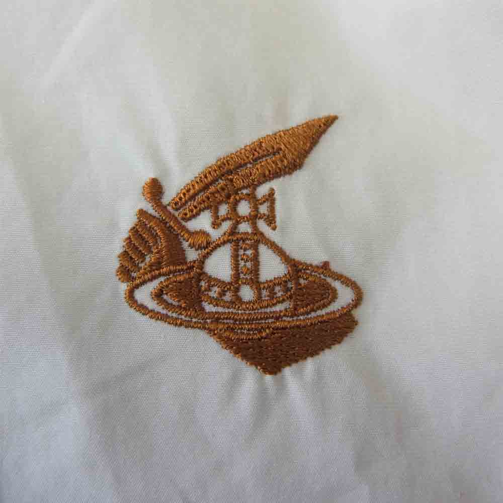 Vivienne Westwood ヴィヴィアンウエストウッド ANGLOMANIA アングロマニア 胸ロゴ刺繍 シャツ ホワイト系 S【新古品】【未使用】【中古】