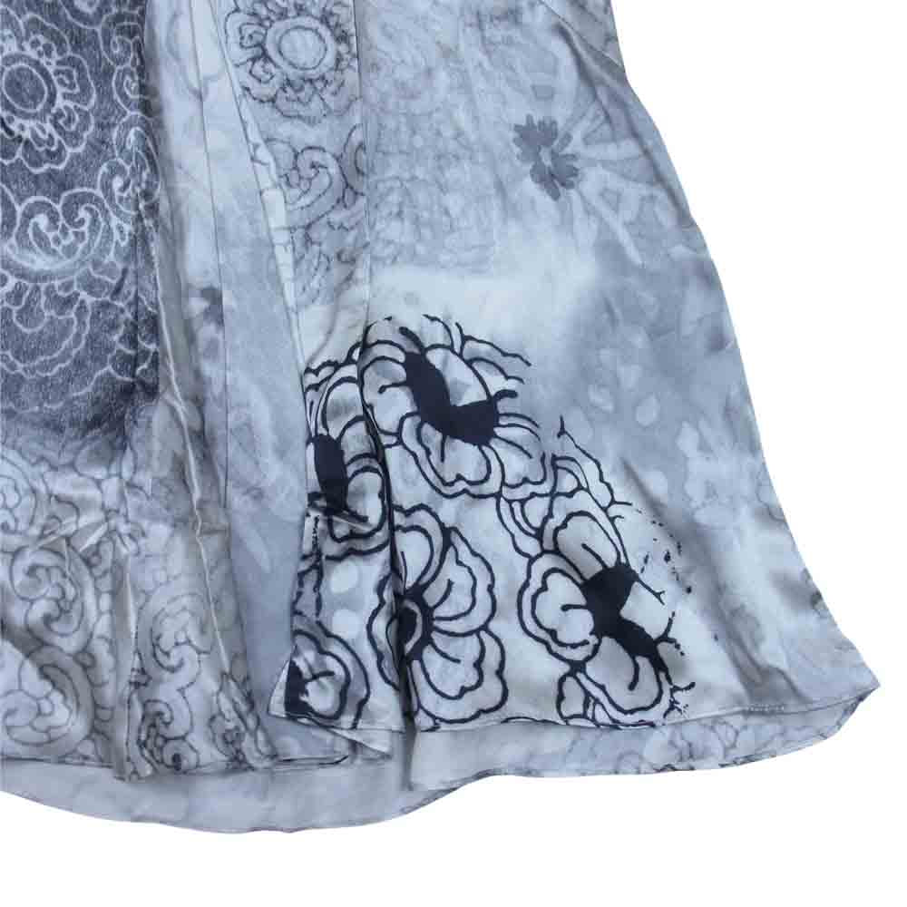 JOHN GALLIANO ジョンガリアーノ シルク100% フラワー 総柄 スカート シルバー系 24/38【中古】