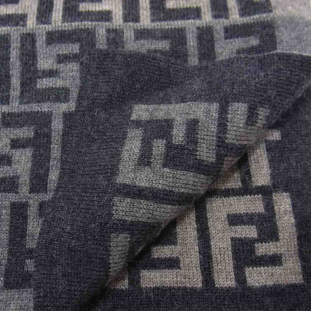 FENDI フェンディ ズッカ マフラー ストール グレー系【中古】