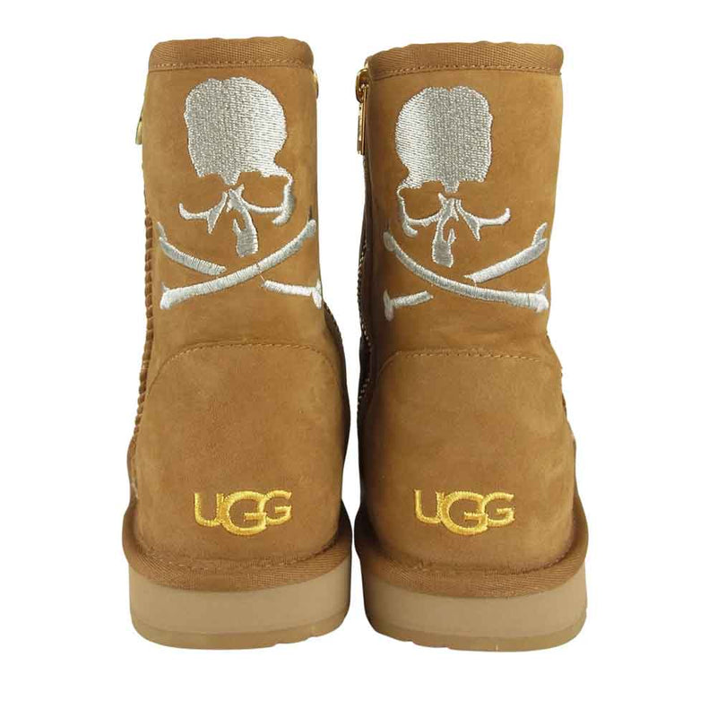 UGG / CLASSIC SHORT / ブーツ（レディースファッション）