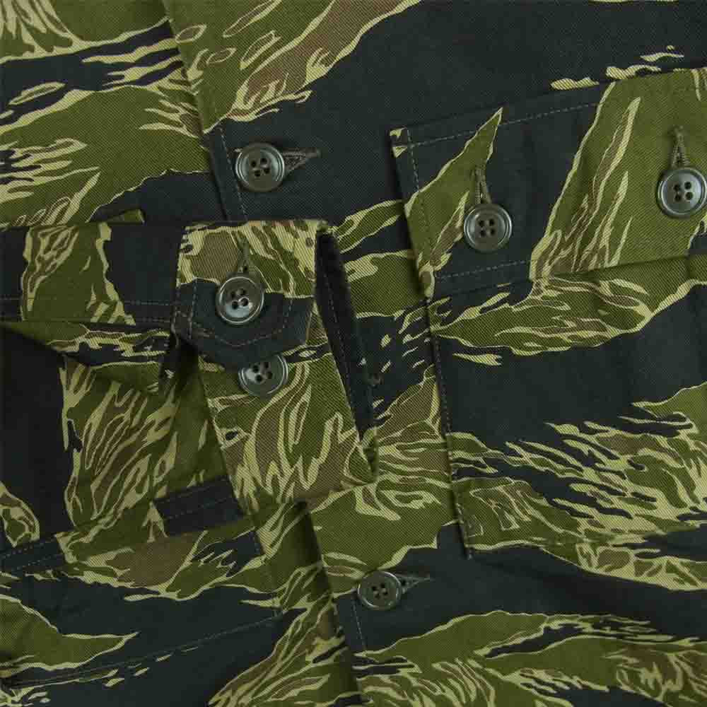 The REAL McCOY'S ザリアルマッコイズ TIGER CAMOUFLAGE SHIRT JOHN WAYNE ジョンウェイン タイガー カモ シャツ ジャケット カーキ系 M【美品】【中古】