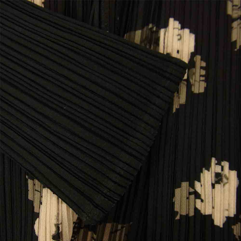 PLEATS PLEASE プリーツプリーズ イッセイミヤケ PP71-JO507 プリーツ加工 花柄 フラワー カーディガン 黒 ブラック系 3【美品】【中古】