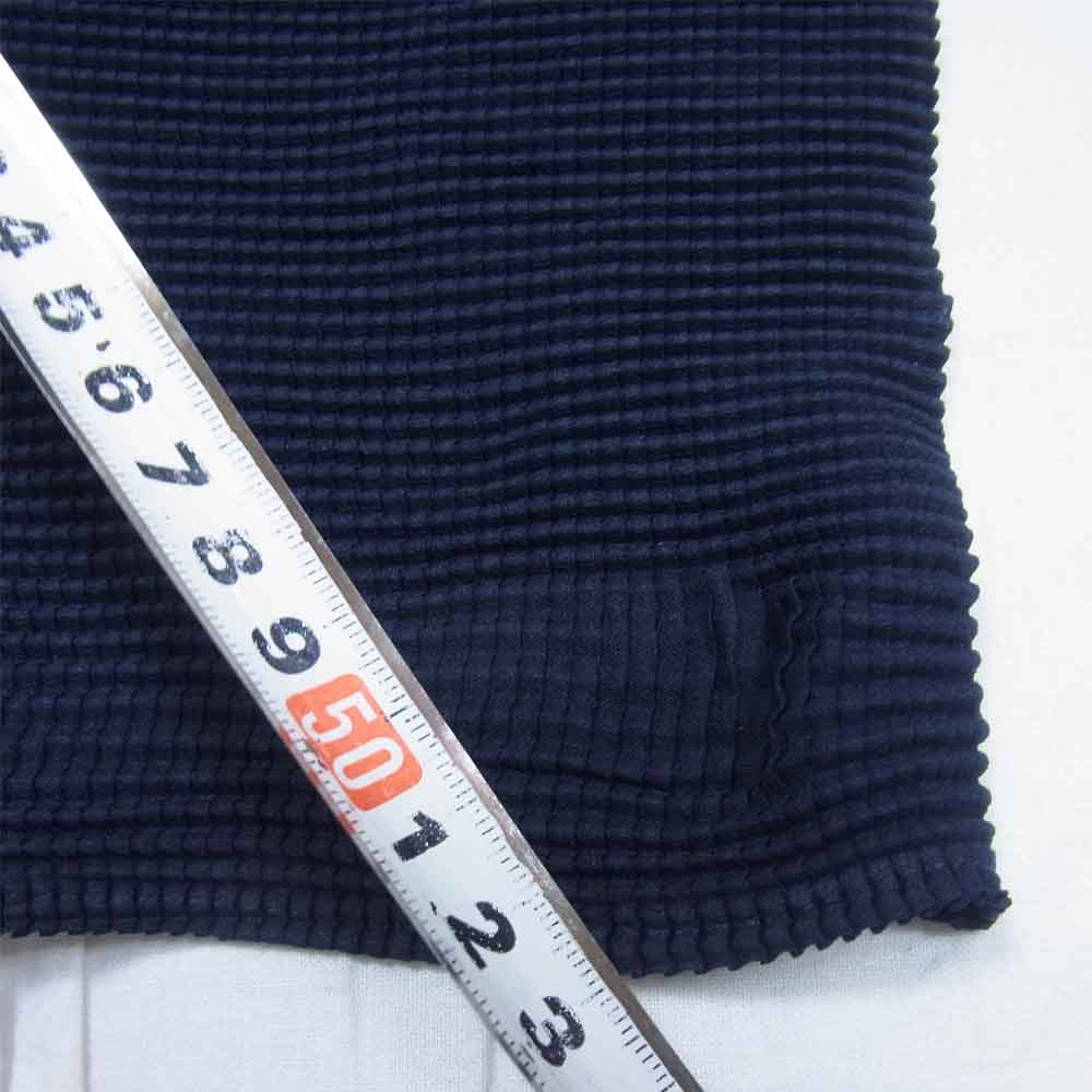 イッセイミヤケ プリーツ PP68FK008 ボックスプリーツ ボルトネック カットソー 半袖 ネイビー系 3【美品】【中古】