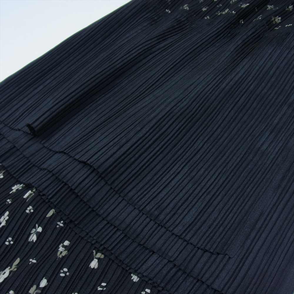 PLEATS PLEASE プリーツプリーズ イッセイミヤケ PP71-QD538 プリーツ加工 花柄 フラワー ロング ストール ブラック系【美品】【中古】
