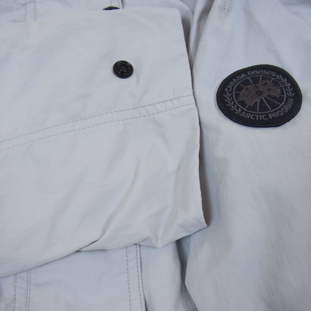 CANADA GOOSE カナダグース 2428LB 国内正規品 サザビーリーグ DAVIE JACKET BLACK LABEL ブラックレーベル デイビー ジャケット シルバー系 M【極上美品】【中古】