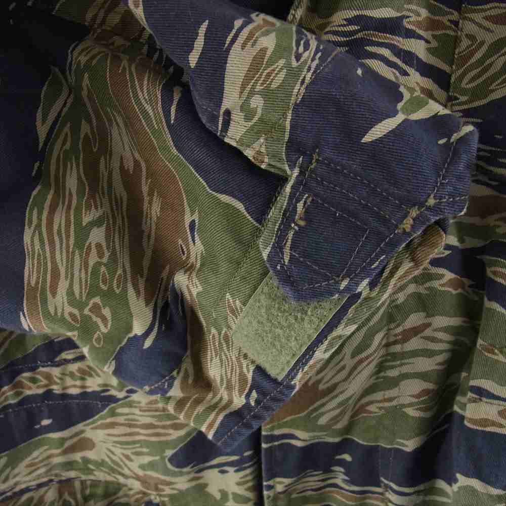 The REAL McCOY'S ザリアルマッコイズ COLD WEATHER COAT M-65 ミリタリー フィールド ジャケット タイガーカモ マルチカラー系【中古】