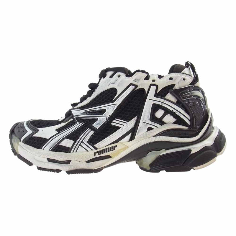 BALENCIAGA バレンシアガ 677402 Runner Sneakers ランナー ボンド カットオフ加工 スニーカー ブラック系 ホワイト系  24.5cm【中古】