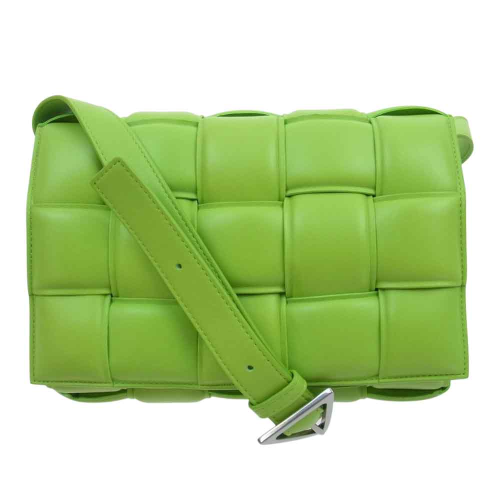 BOTTEGAVENETA ボッテガヴェネタ パデッド カセット レザー ショルダー 
