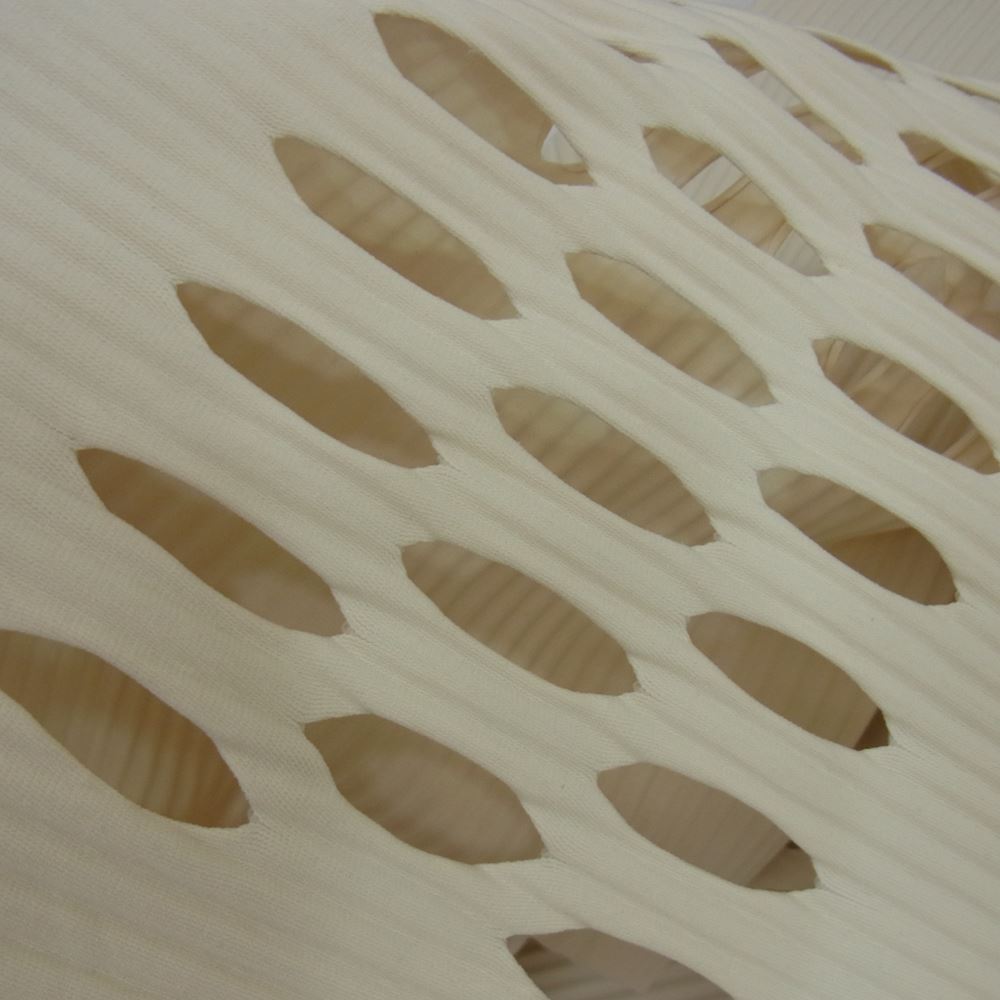 ISSEY MIYAKE イッセイミヤケ me ミー MI94KJ176 プリーツ加工 カットワーク ドルマンスリーブ トップス カットソー オフホワイト系 サイズ表記無【中古】