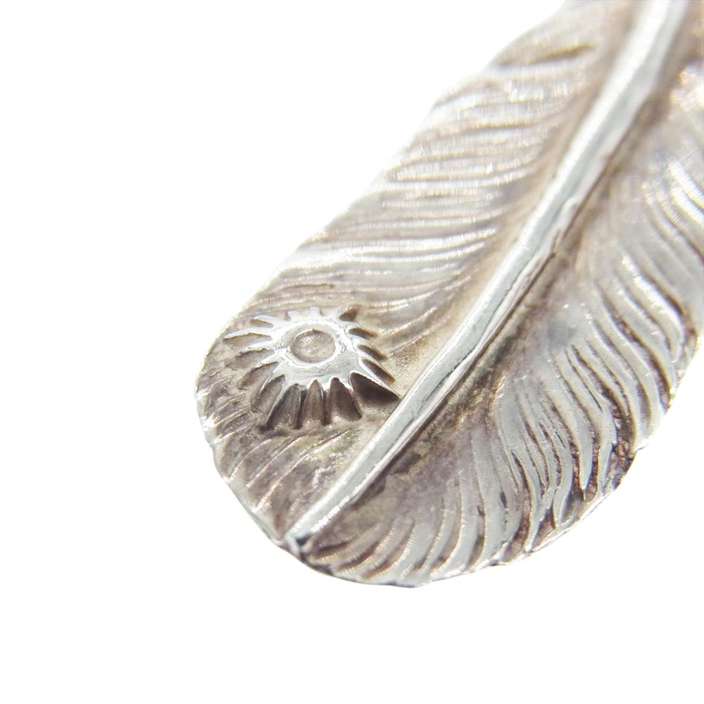 ARIZONA FREEDOM アリゾナフリーダム T-51f 50mm 上金フェザー ペンダント トップ シルバー系 ゴールド系【中古】
