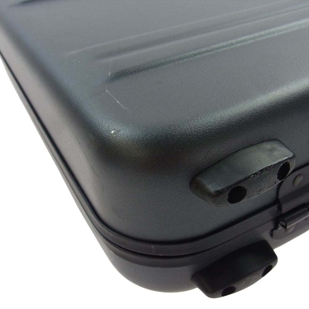 ZERO HALLIBURTON ゼロハリバートン アタッシュケース グレー系【中古】