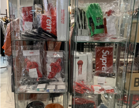最新入荷情報をお届けします！😊【SUPREME】　画像