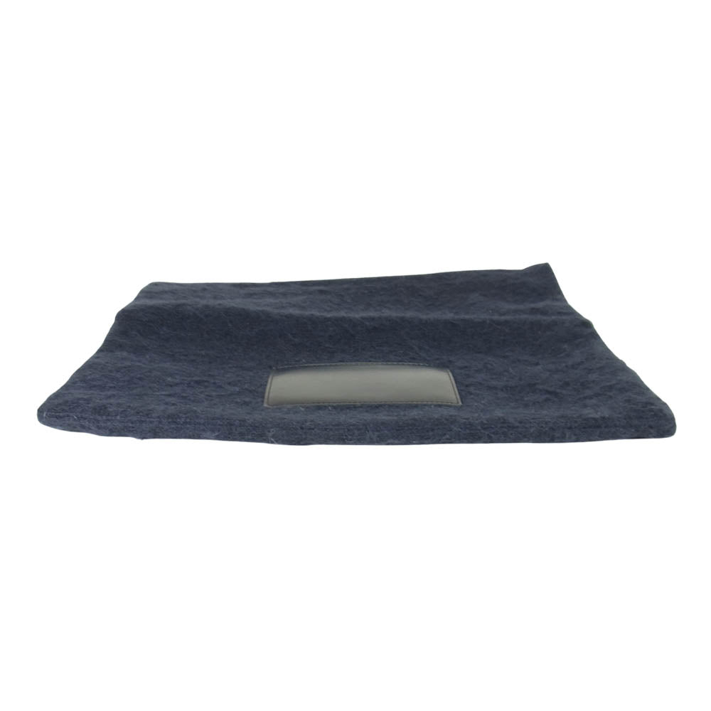イタダキ ウール クラッチ ブラック系【中古】