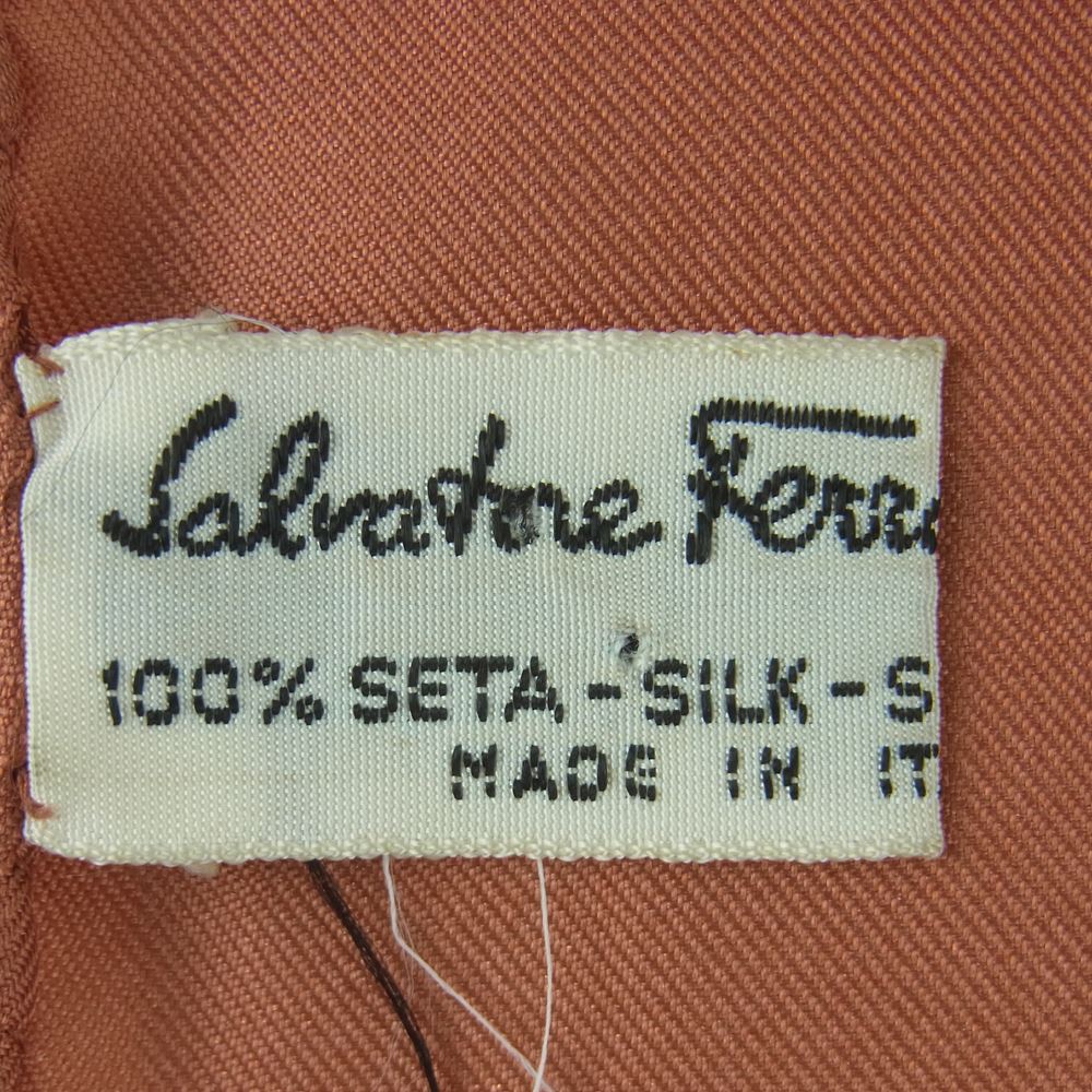 Salvatore Ferragamo サルヴァトーレフェラガモ イタリア製 シルク100％ タイガー レオパード スカーフ ブラウン系 ベージュ系 イエロー系【中古】